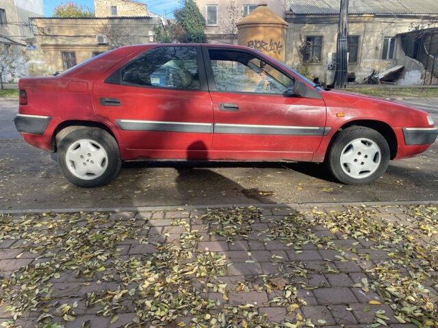 Красный Ситроен Ксантия, объемом двигателя 1.8 л и пробегом 225 тыс. км за 2000 $, фото 3 на Automoto.ua