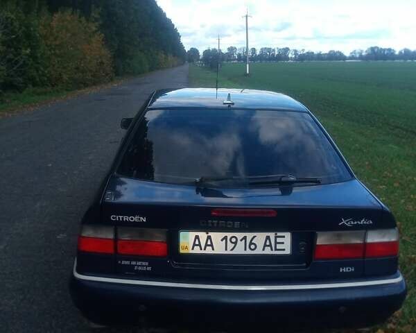 Синий Ситроен Ксантия, объемом двигателя 1.9 л и пробегом 345 тыс. км за 1200 $, фото 2 на Automoto.ua