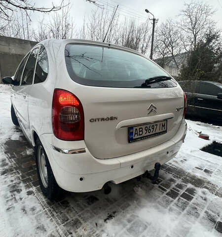 Белый Ситроен Ксара Пикассо, объемом двигателя 1.56 л и пробегом 207 тыс. км за 3950 $, фото 10 на Automoto.ua