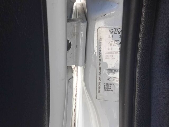 Білий Сітроен Ксара Пікассо, об'ємом двигуна 1.6 л та пробігом 210 тис. км за 5900 $, фото 11 на Automoto.ua