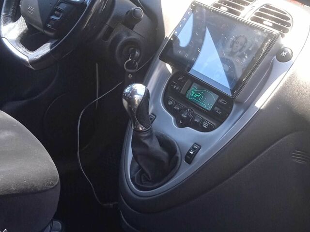 Білий Сітроен Ксара Пікассо, об'ємом двигуна 1.6 л та пробігом 210 тис. км за 5900 $, фото 6 на Automoto.ua