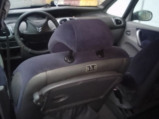 Бежевый Ситроен Ксара Пикассо, объемом двигателя 0 л и пробегом 280 тыс. км за 1200 $, фото 3 на Automoto.ua