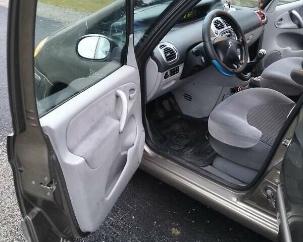 Ситроен Ксара Пикассо 2007 в Черткове на Automoto.ua Бежевый Ситроен Ксара Пикассо, объемом двигателя 1.59 л и пробегом 204 тыс. км за 3999 $, фото 15 на Automoto.ua