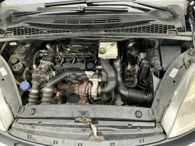 Черный Ситроен Ксара Пикассо, объемом двигателя 1.6 л и пробегом 399 тыс. км за 1500 $, фото 5 на Automoto.ua