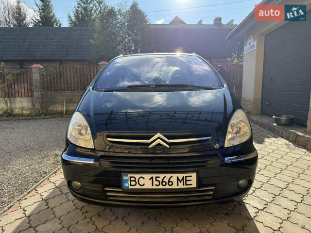 Черный Ситроен Ксара Пикассо, объемом двигателя 1.59 л и пробегом 246 тыс. км за 3900 $, фото 2 на Automoto.ua