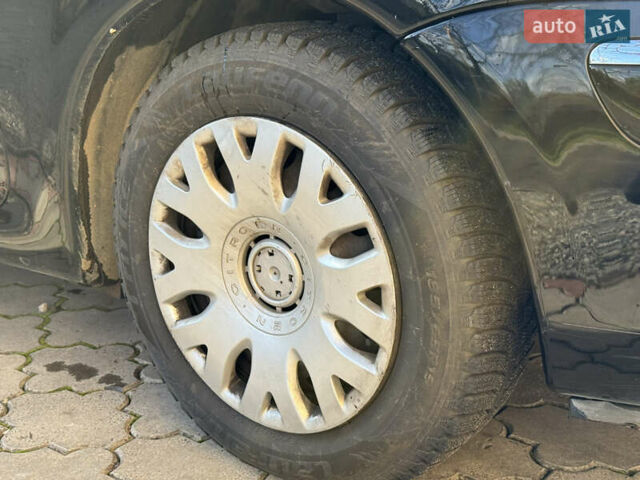 Черный Ситроен Ксара Пикассо, объемом двигателя 1.59 л и пробегом 246 тыс. км за 3900 $, фото 12 на Automoto.ua