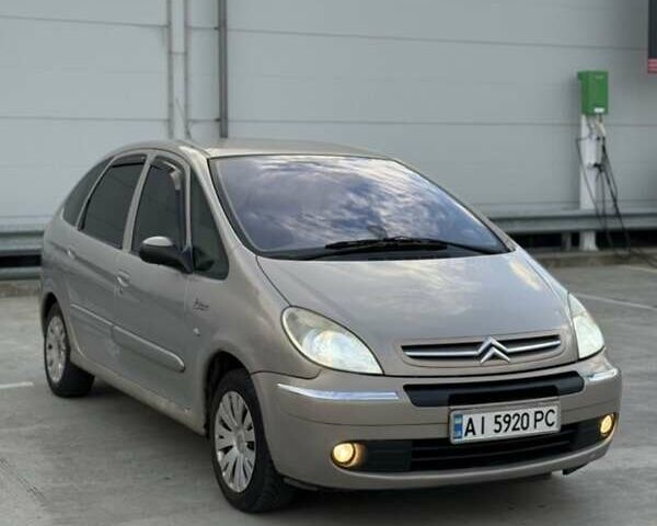 Коричневый Ситроен Ксара Пикассо, объемом двигателя 1.75 л и пробегом 400 тыс. км за 3000 $, фото 4 на Automoto.ua