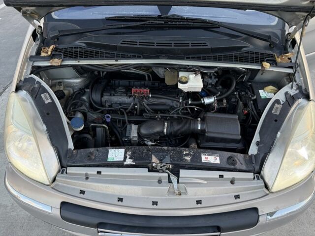 Коричневый Ситроен Ксара Пикассо, объемом двигателя 1.7 л и пробегом 400 тыс. км за 2500 $, фото 7 на Automoto.ua