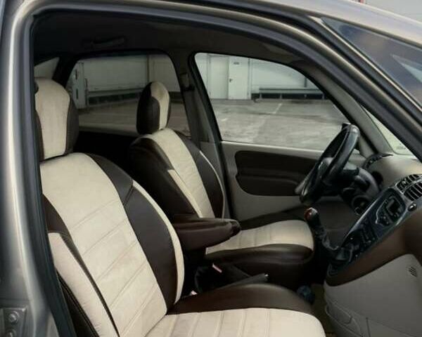 Коричневый Ситроен Ксара Пикассо, объемом двигателя 1.75 л и пробегом 400 тыс. км за 3000 $, фото 1 на Automoto.ua