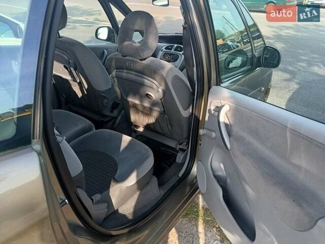 Коричневый Ситроен Ксара Пикассо, объемом двигателя 1.6 л и пробегом 247 тыс. км за 4650 $, фото 5 на Automoto.ua