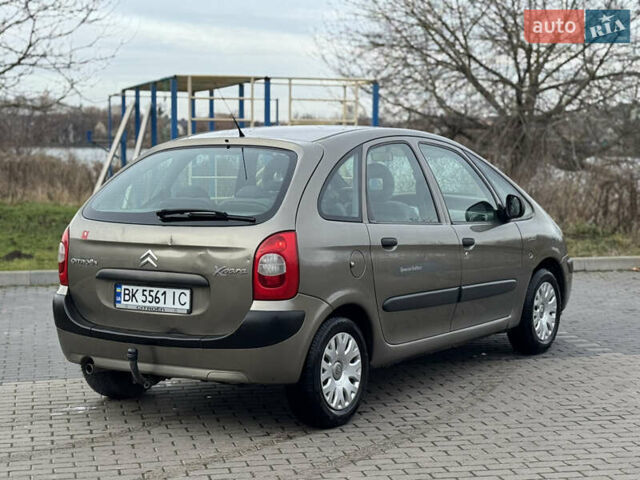 Коричневий Сітроен Ксара Пікассо, об'ємом двигуна 1.6 л та пробігом 176 тис. км за 3450 $, фото 10 на Automoto.ua