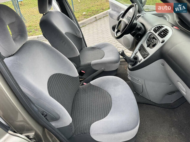 Коричневий Сітроен Ксара Пікассо, об'ємом двигуна 1.6 л та пробігом 176 тис. км за 3450 $, фото 16 на Automoto.ua