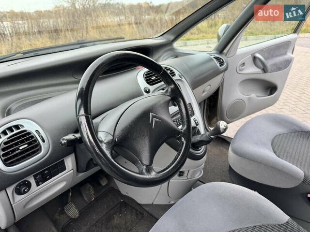 Коричневий Сітроен Ксара Пікассо, об'ємом двигуна 1.6 л та пробігом 176 тис. км за 3450 $, фото 13 на Automoto.ua