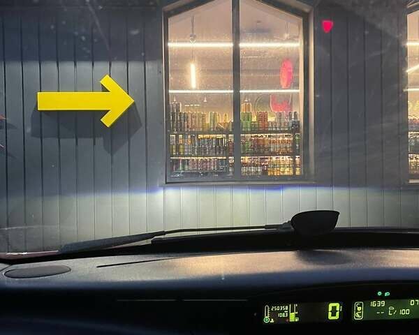 Червоний Сітроен Ксара Пікассо, об'ємом двигуна 1.6 л та пробігом 270 тис. км за 3900 $, фото 8 на Automoto.ua