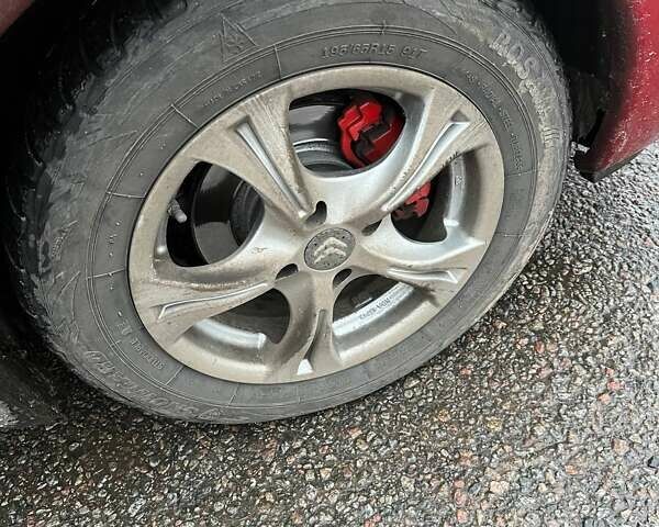 Червоний Сітроен Ксара Пікассо, об'ємом двигуна 1.6 л та пробігом 270 тис. км за 3900 $, фото 3 на Automoto.ua