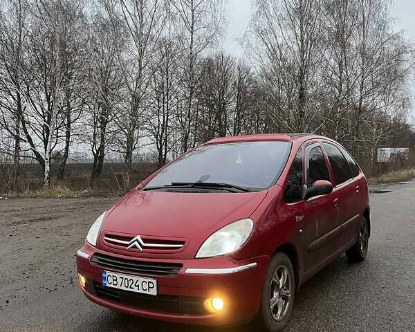 Червоний Сітроен Ксара Пікассо, об'ємом двигуна 1.6 л та пробігом 270 тис. км за 3900 $, фото 1 на Automoto.ua