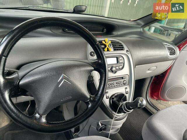 Ситроен Ксара Пикассо 2010 в Владимир-Волынский на Automoto.ua Красный Ситроен Ксара Пикассо, объемом двигателя 1.56 л и пробегом 243 тыс. км за 3800 $, фото 10 на Automoto.ua