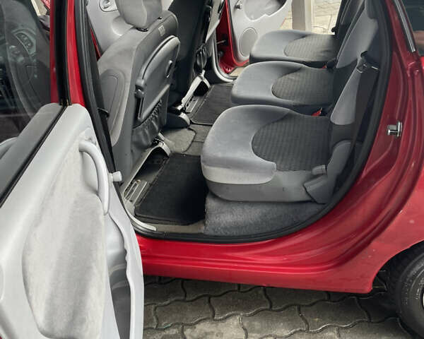 Ситроен Ксара Пикассо 2010 в Владимир-Волынский на Automoto.ua Красный Ситроен Ксара Пикассо, объемом двигателя 1.56 л и пробегом 243 тыс. км за 3800 $, фото 7 на Automoto.ua