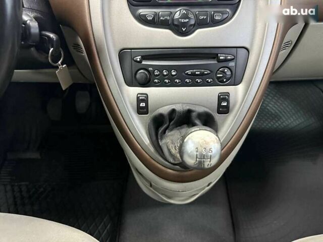 Сітроен Ксара Пікассо, об'ємом двигуна 0 л та пробігом 215 тис. км за 4490 $, фото 23 на Automoto.ua