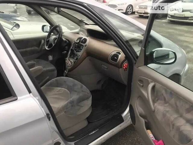 Серый Ситроен Ксара Пикассо, объемом двигателя 1.8 л и пробегом 365 тыс. км за 2700 $, фото 8 на Automoto.ua