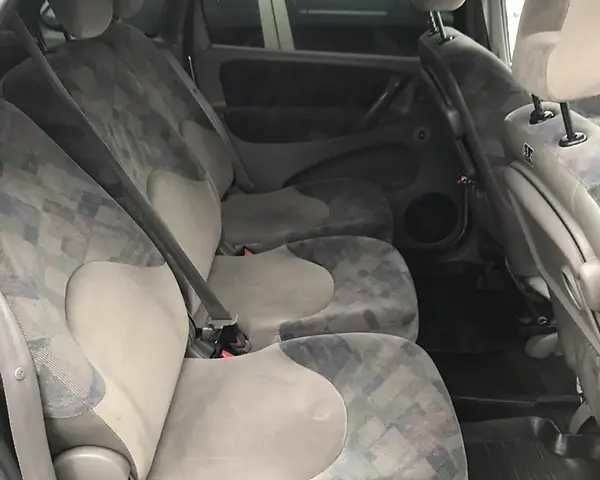 Серый Ситроен Ксара Пикассо, объемом двигателя 1.8 л и пробегом 365 тыс. км за 2700 $, фото 5 на Automoto.ua