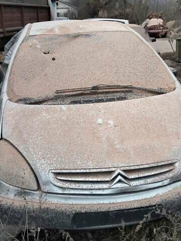 Серый Ситроен Ксара Пикассо, объемом двигателя 1.8 л и пробегом 260 тыс. км за 800 $, фото 2 на Automoto.ua