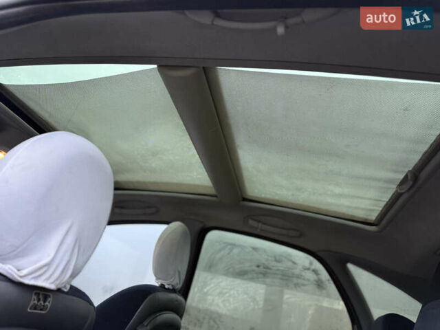 Серый Ситроен Ксара Пикассо, объемом двигателя 2 л и пробегом 265 тыс. км за 2599 $, фото 19 на Automoto.ua