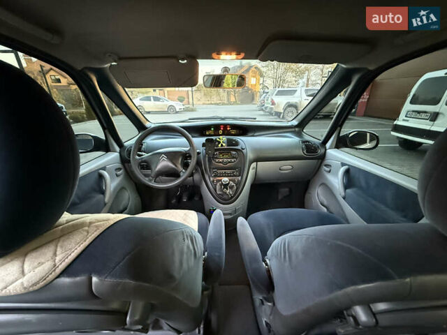Серый Ситроен Ксара Пикассо, объемом двигателя 2 л и пробегом 318 тыс. км за 2500 $, фото 17 на Automoto.ua