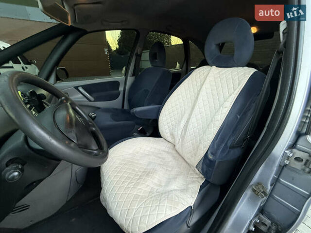 Серый Ситроен Ксара Пикассо, объемом двигателя 2 л и пробегом 318 тыс. км за 2500 $, фото 11 на Automoto.ua