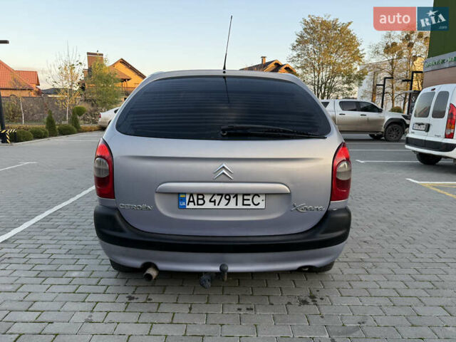 Серый Ситроен Ксара Пикассо, объемом двигателя 2 л и пробегом 318 тыс. км за 2500 $, фото 4 на Automoto.ua