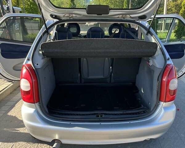 Серый Ситроен Ксара Пикассо, объемом двигателя 2 л и пробегом 203 тыс. км за 4800 $, фото 18 на Automoto.ua