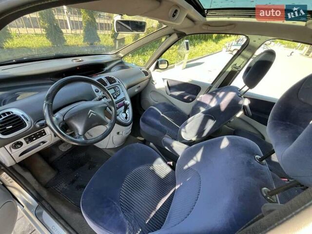 Серый Ситроен Ксара Пикассо, объемом двигателя 2 л и пробегом 203 тыс. км за 4800 $, фото 21 на Automoto.ua