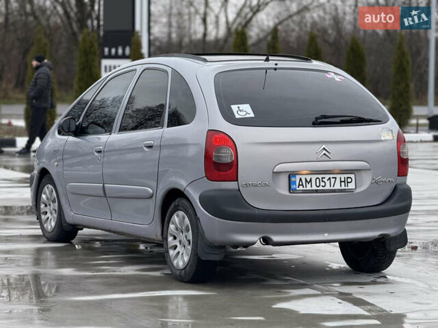 Серый Ситроен Ксара Пикассо, объемом двигателя 2 л и пробегом 265 тыс. км за 2599 $, фото 2 на Automoto.ua