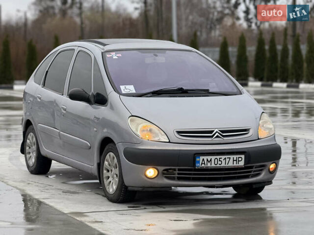 Серый Ситроен Ксара Пикассо, объемом двигателя 2 л и пробегом 265 тыс. км за 2599 $, фото 1 на Automoto.ua
