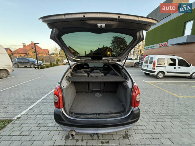 Серый Ситроен Ксара Пикассо, объемом двигателя 2 л и пробегом 318 тыс. км за 2500 $, фото 18 на Automoto.ua