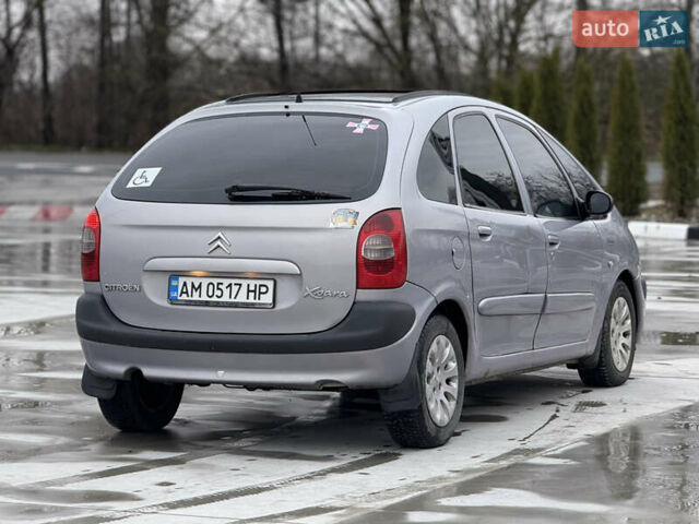 Серый Ситроен Ксара Пикассо, объемом двигателя 2 л и пробегом 265 тыс. км за 2599 $, фото 3 на Automoto.ua