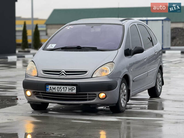 Серый Ситроен Ксара Пикассо, объемом двигателя 2 л и пробегом 265 тыс. км за 2599 $, фото 11 на Automoto.ua