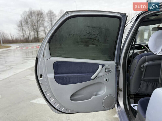 Серый Ситроен Ксара Пикассо, объемом двигателя 2 л и пробегом 265 тыс. км за 2599 $, фото 23 на Automoto.ua