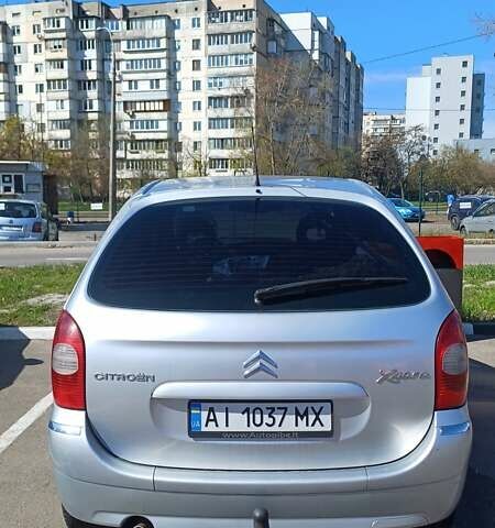 Серый Ситроен Ксара Пикассо, объемом двигателя 1.7 л и пробегом 375 тыс. км за 2700 $, фото 1 на Automoto.ua