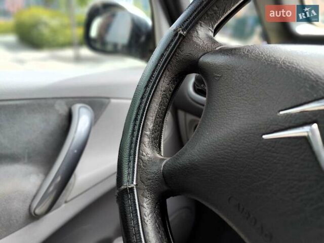 Сірий Сітроен Ксара Пікассо, об'ємом двигуна 1.8 л та пробігом 375 тис. км за 3490 $, фото 46 на Automoto.ua