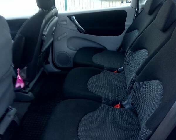 Серый Ситроен Ксара Пикассо, объемом двигателя 1.74 л и пробегом 258 тыс. км за 2700 $, фото 9 на Automoto.ua