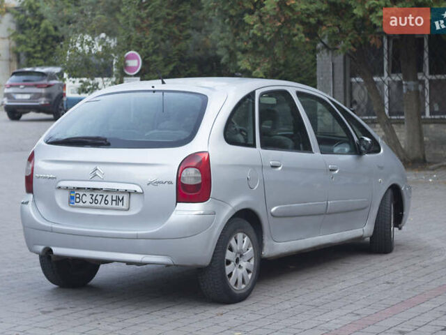 Сірий Сітроен Ксара Пікассо, об'ємом двигуна 1.7 л та пробігом 180 тис. км за 2850 $, фото 6 на Automoto.ua