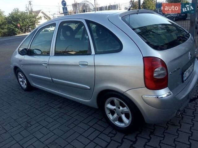 Серый Ситроен Ксара Пикассо, объемом двигателя 1.74 л и пробегом 258 тыс. км за 2700 $, фото 4 на Automoto.ua