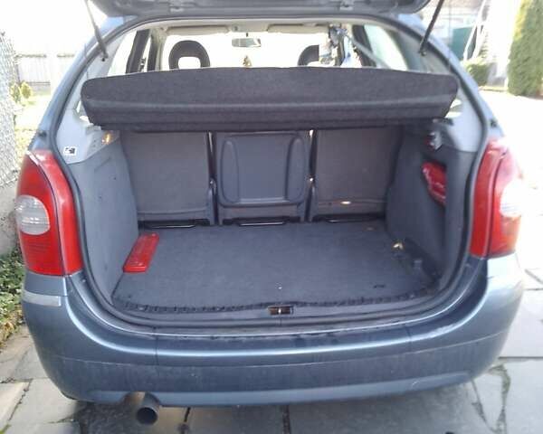 Серый Ситроен Ксара Пикассо, объемом двигателя 2 л и пробегом 270 тыс. км за 4500 $, фото 9 на Automoto.ua