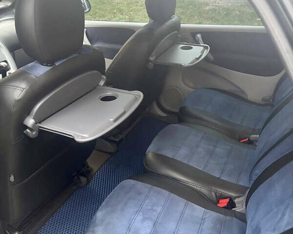 Серый Ситроен Ксара Пикассо, объемом двигателя 2 л и пробегом 256 тыс. км за 3800 $, фото 8 на Automoto.ua