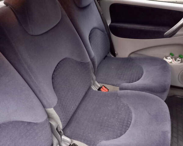 Серый Ситроен Ксара Пикассо, объемом двигателя 2 л и пробегом 256 тыс. км за 3800 $, фото 15 на Automoto.ua