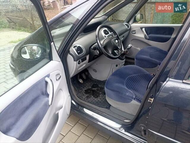 Серый Ситроен Ксара Пикассо, объемом двигателя 1.59 л и пробегом 284 тыс. км за 4000 $, фото 8 на Automoto.ua
