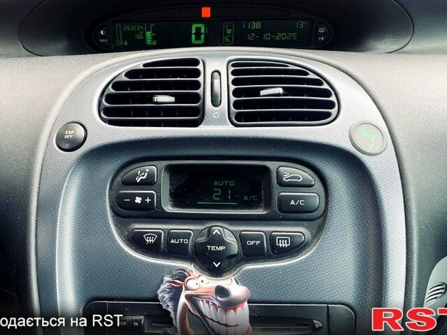 Серый Ситроен Ксара Пикассо, объемом двигателя 1.6 л и пробегом 263 тыс. км за 4200 $, фото 13 на Automoto.ua