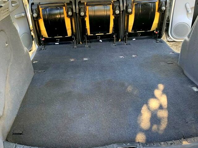 Серый Ситроен Ксара Пикассо, объемом двигателя 1.6 л и пробегом 263 тыс. км за 4200 $, фото 10 на Automoto.ua