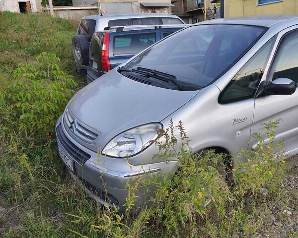 Серый Ситроен Ксара Пикассо, объемом двигателя 1.59 л и пробегом 141 тыс. км за 3000 $, фото 4 на Automoto.ua